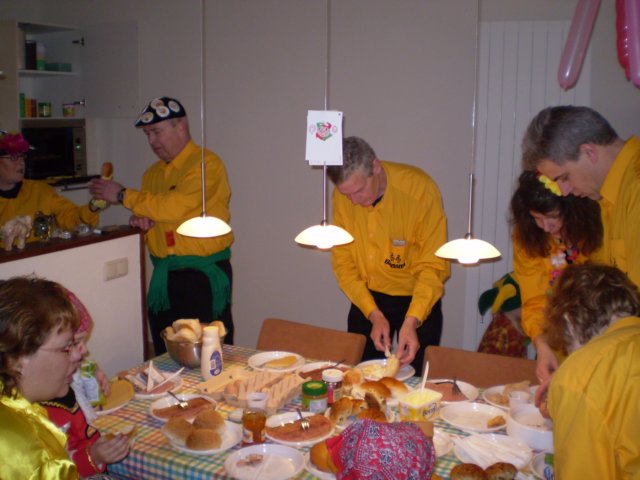zondagochtendvoordeoptochteerstlekkerbrunchen.jpg